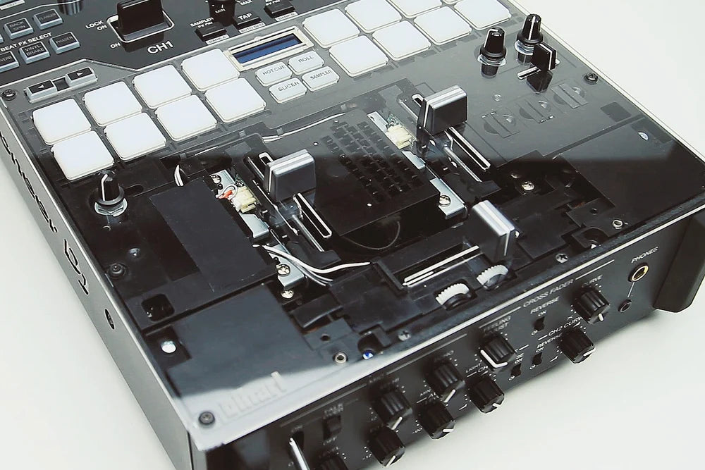 Bihari Designs - DJM-S7, S9, S11 Clear Faceplate by Bihari